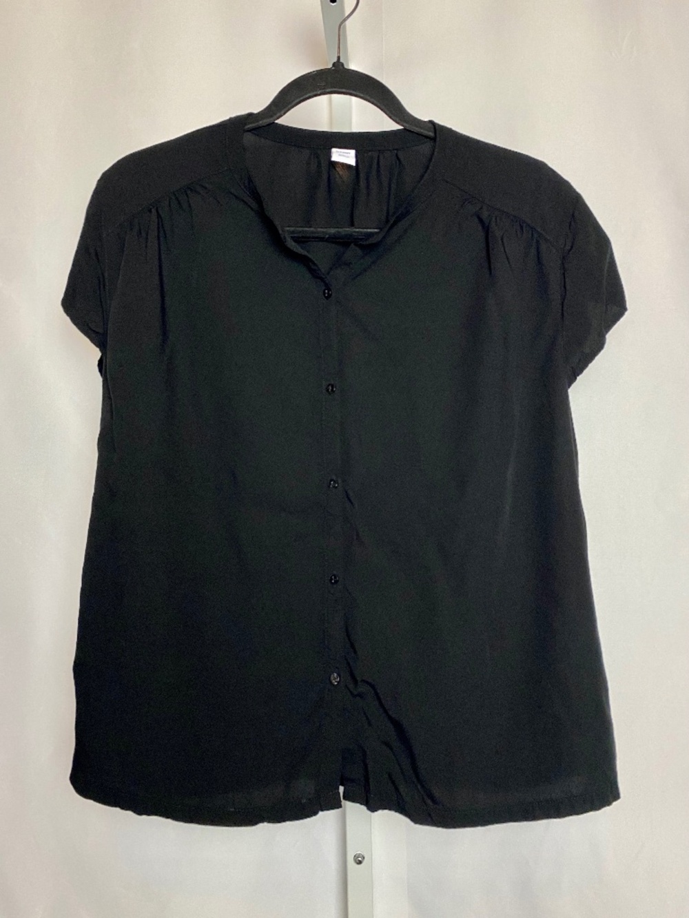 Old Navy Womenʻs Black Rayon Cap Sleeve Button Front Split Neck Blouse Small